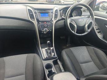 HYUNDAI I30 1.6 CRDi Active Hatchback 5dr Diesel Auto Euro 5 (110 ps)