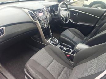 HYUNDAI I30 1.6 CRDi Active Hatchback 5dr Diesel Auto Euro 5 (110 ps)