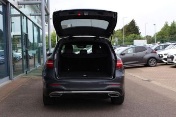 MERCEDES-BENZ GLC 2.1 GLC220d AMG Line SUV 5dr Diesel G-Tronic 4MATIC Euro 6 (s/s)