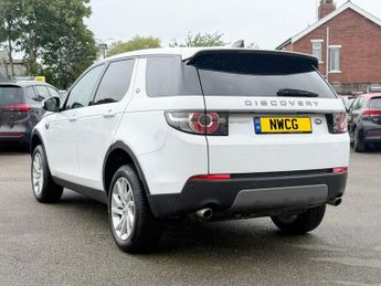 LAND ROVER DISCOVERY SPORT 2.0 TD4 SE Tech SUV 5dr Diesel Auto 4WD Euro 6 (s/s) (180 ps) NA