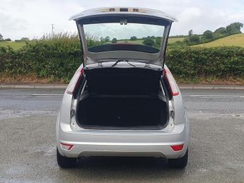 FORD FOCUS 1.6 Style Hatchback 5dr Petrol Manual (159 g/km, 99 bhp)
