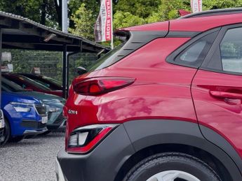 HYUNDAI KONA 1.0 T-GDi MHEV SE Connect 5dr - LOW MILEAGE