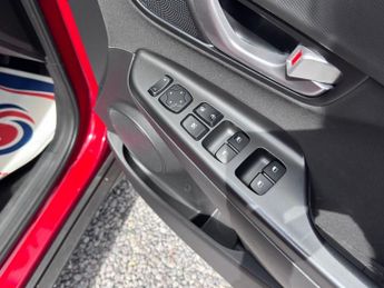 HYUNDAI KONA 1.0 T-GDi MHEV SE Connect 5dr - LOW MILEAGE