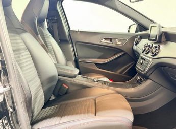 MERCEDES-BENZ GLA 1.6 GLA200 AMG Line (Premium Plus) SUV 5dr Petrol 7G-DCT Euro 6 