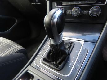VOLKSWAGEN GOLF 2.0 TDI BlueMotion Tech GTD Hatchback 3dr Diesel DSG Euro 6 (s/s