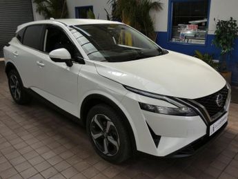 NISSAN QASHQAI 1.3 DIG-T MHEV N-Connecta SUV 5dr Petrol Hybrid XTRON Euro 6 (s/