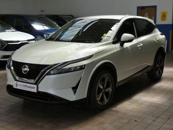 NISSAN QASHQAI 1.3 DIG-T MHEV N-Connecta SUV 5dr Petrol Hybrid XTRON Euro 6 (s/