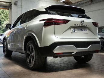 NISSAN QASHQAI 1.3 DIG-T MHEV N-Connecta SUV 5dr Petrol Hybrid XTRON Euro 6 (s/