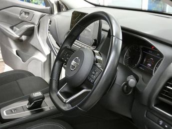 NISSAN QASHQAI 1.3 DIG-T MHEV N-Connecta SUV 5dr Petrol Hybrid XTRON Euro 6 (s/