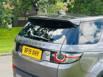 LAND ROVER DISCOVERY SPORT 2.0 TD4 Landmark SUV 5dr Diesel Auto 4WD Euro 6 (s/s) (180 ps)