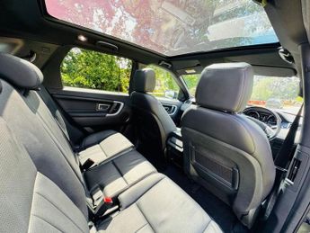 LAND ROVER DISCOVERY SPORT 2.0 TD4 Landmark SUV 5dr Diesel Auto 4WD Euro 6 (s/s) (180 ps)