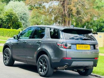 LAND ROVER DISCOVERY SPORT 2.0 TD4 Landmark SUV 5dr Diesel Auto 4WD Euro 6 (s/s) (180 ps)