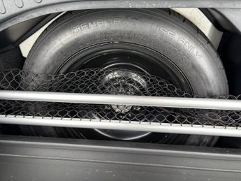 TOYOTA RAV4 2.5 VVT-H Excel SUV 5dr Petrol Hybrid 4WD Auto Euro 6 (s/s) (197