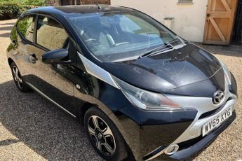 Toyota AYGO 1.0 VVT-i x-clusiv Hatchback 5dr Petrol x-shift Euro 5 Euro 5 (6