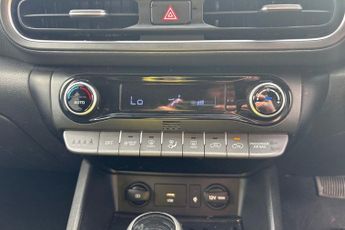 HYUNDAI KONA 1.6 h-GDi Premium SUV 5dr Petrol Hybrid DCT Euro 6 (s/s) (141 ps