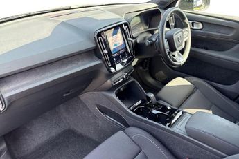 VOLVO XC40 Recharge 69kWh Core SUV 5dr Electric Auto (231 ps) Rear Park Ass