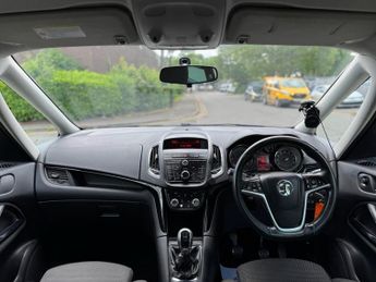 VAUXHALL ZAFIRA TOURER 2.0 CDTi SRi MPV 5dr Diesel Manual Euro 5 (165 ps)