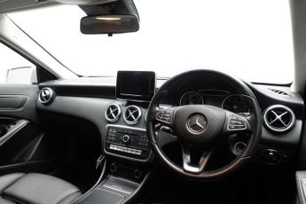 MERCEDES-BENZ A-CLASS 1.5 A180d SE Hatchback 5dr Diesel 7G-DCT Euro 6 (s/s) (109 ps)