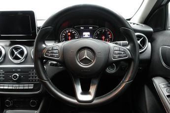 MERCEDES-BENZ A-CLASS 1.5 A180d SE Hatchback 5dr Diesel 7G-DCT Euro 6 (s/s) (109 ps)