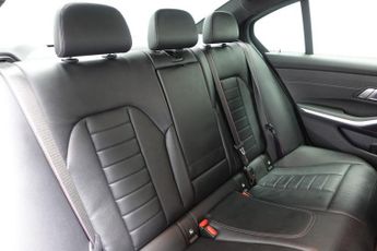 BMW 3 SERIES 2.0 320i M Sport Saloon 4dr Petrol Auto xDrive Euro 6 (s/s) (184