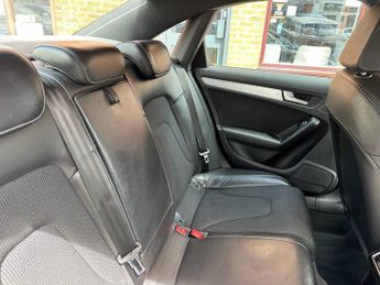 AUDI A4 3.0 TDI V6 S line Saloon 4dr Diesel S Tronic quattro Euro 5 (s/s