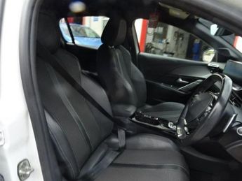 PEUGEOT 208 1.2 PureTech GT Line Hatchback 5dr Petrol EAT Euro 6 (s/s) (130 