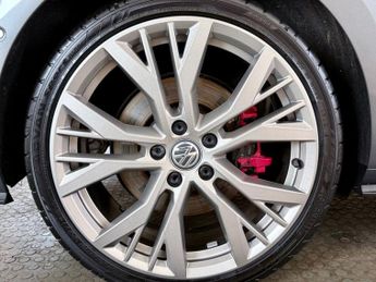 VOLKSWAGEN GOLF 2.0 TSI GTI Performance Hatchback 3dr Petrol DSG Euro 6 (s/s) (2