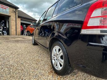 VAUXHALL ZAFIRA 1.7 CDTi ecoFLEX Elite MPV 5dr Diesel Manual Euro 5 (110 ps)