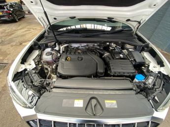 AUDI Q3 1.5 TFSI CoD 35 S line SUV 5dr Petrol S Tronic Euro 6 (s/s) (150