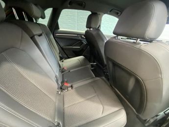AUDI Q3 1.5 TFSI CoD 35 S line SUV 5dr Petrol S Tronic Euro 6 (s/s) (150