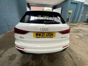 AUDI Q3 1.5 TFSI CoD 35 S line SUV 5dr Petrol S Tronic Euro 6 (s/s) (150