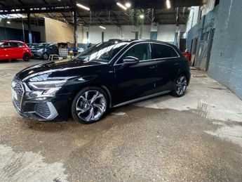 AUDI A3 1.5 TFSI 35 S line Sportback 5dr Petrol S Tronic Euro 6 (s/s) (1