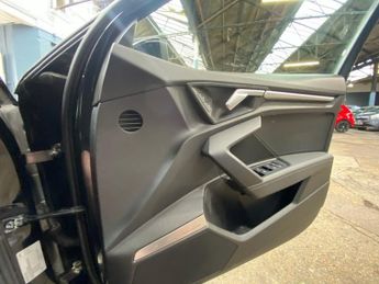 AUDI A3 1.5 TFSI 35 S line Sportback 5dr Petrol S Tronic Euro 6 (s/s) (1