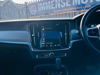 VOLVO S90 2.0h T8 Twin Engine 10.4kWh R-Design Plus Saloon 4dr Petrol Plug