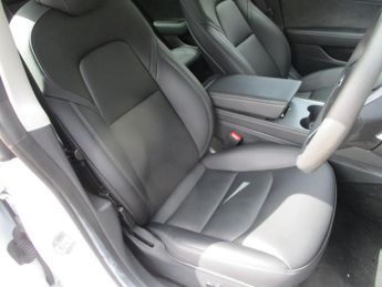 TESLA Model 3 (Dual Motor) Performance Saloon 4dr Electric Auto 4WDE (Performa