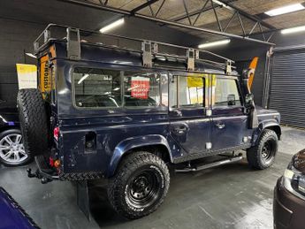 LAND ROVER DEFENDER 110 110 STATIONWAGON 2.5 TD5 
