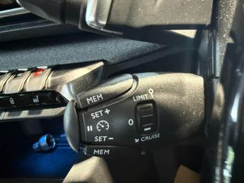 PEUGEOT 3008 1.5 BlueHDi GT Line Premium SUV 5dr Diesel EAT Euro 6 (s/s) (130