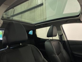 NISSAN QASHQAI 1.6 dCi Tekna SUV 5dr Diesel XTRON 2WD Euro 6 (s/s) (130 ps)