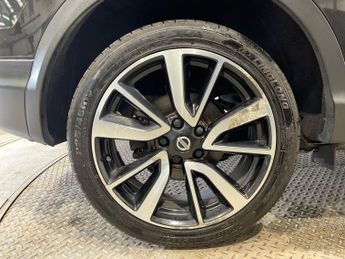 NISSAN QASHQAI 1.6 dCi Tekna SUV 5dr Diesel XTRON 2WD Euro 6 (s/s) (130 ps)