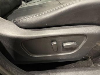 NISSAN QASHQAI 1.6 dCi Tekna SUV 5dr Diesel XTRON 2WD Euro 6 (s/s) (130 ps)