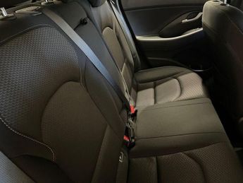 HYUNDAI I30 1.4 T-GDi SE Nav Fastback 5dr Petrol DCT Euro 6 (s/s) (140 ps)