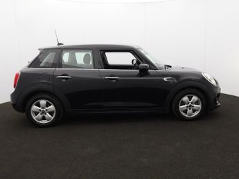 MINI HATCH 1.5 Cooper Classic Hatchback 5dr Petrol Manual Euro 6 (s/s) (136