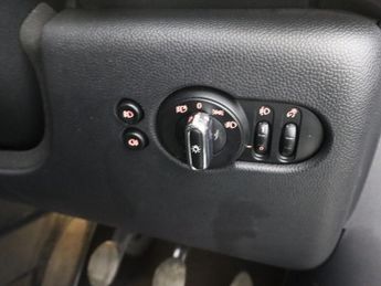 MINI HATCH 1.5 Cooper Classic Hatchback 5dr Petrol Manual Euro 6 (s/s) (136