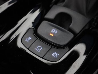 TOYOTA C-HR 1.8 VVT-h GPF Design SUV 5dr Petrol Hybrid CVT Euro 6 (s/s) (122