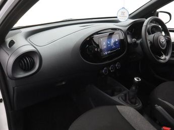 TOYOTA AYGO X 1.0 VVT-i Pure Hatchback 5dr Petrol Manual Euro 6 (s/s) (72 ps)
