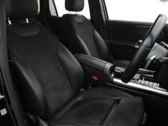 MERCEDES-BENZ GLA CLASS 2.0 GLA250 AMG Line (Executive) SUV 5dr Petrol 8G-DCT Euro 6 (s/