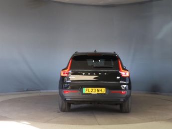 VOLVO XC40 Recharge 69kWh Core SUV 5dr Electric Auto (231 ps)