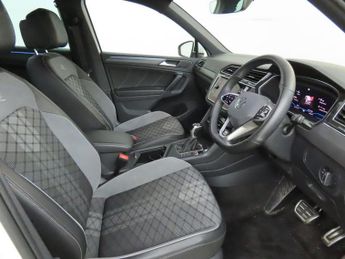 VOLKSWAGEN TIGUAN 1.5 TSI R-Line SUV 5dr Petrol DSG Euro 6 (s/s) (150 ps)