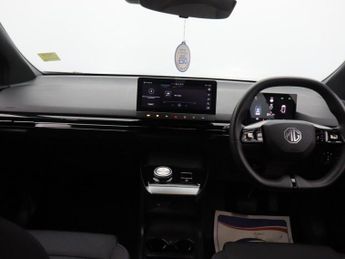 MG MG 4 64kWh SE Long Range Hatchback 5dr Electric Auto (203 ps)