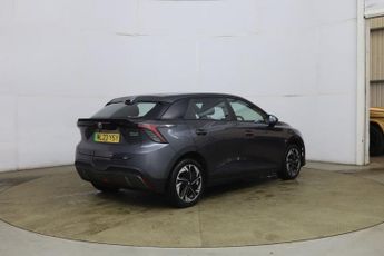 MG MG 4 64kWh SE Long Range Hatchback 5dr Electric Auto (203 ps)